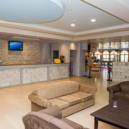 Alexander The Great Hotel